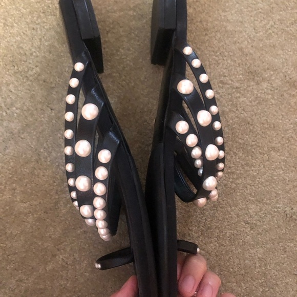 Chanel pearl slippers - Picture 5 of 10